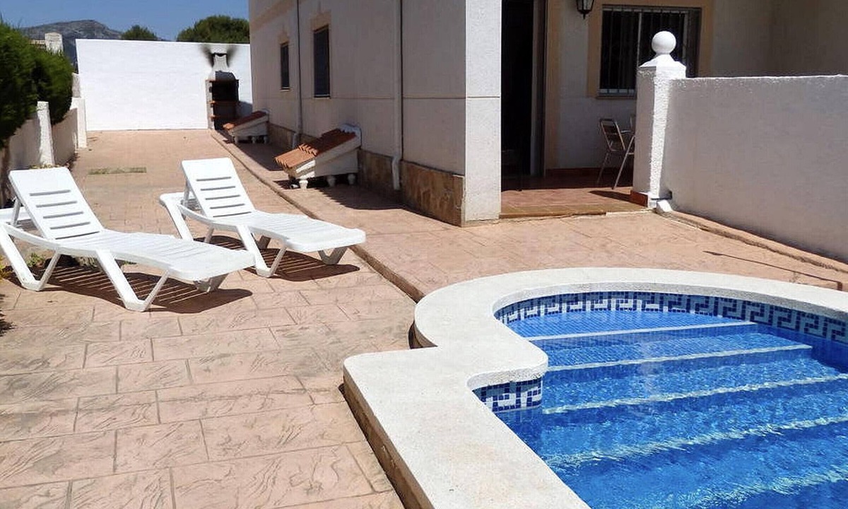 Miami Platja Cottage | Semi-detached House with Private Pool and Parking in Miami Platja