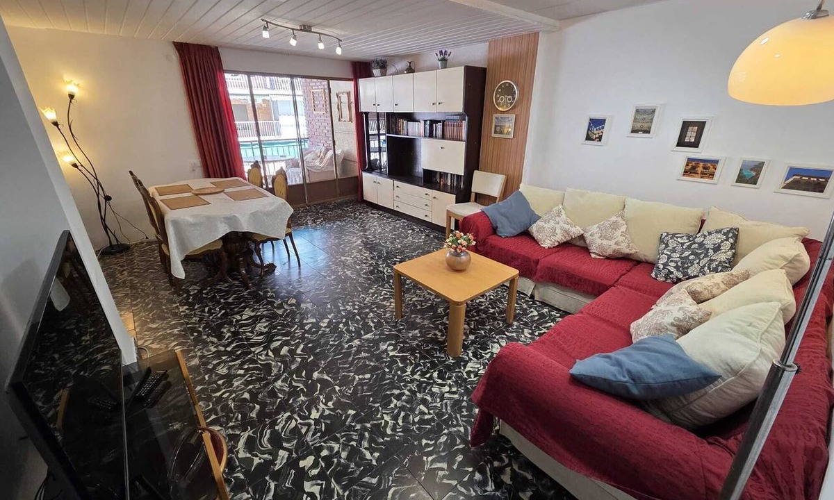 Cullera Apartment | Spacious and authentic 85 m², 250 meters from the beach.