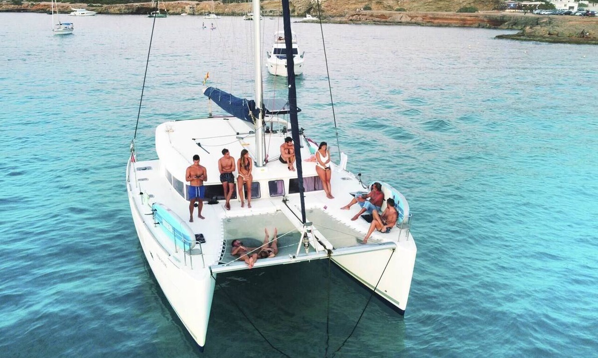 Ibiza Town Boat Rental | Sun-Kissed Sailing Adventure in the Majestic Islas Baleares