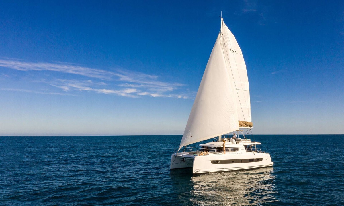 Ibiza Town Boat Rental | Sun-Kissed Sailing Adventure in the Majestic Islas Baleares