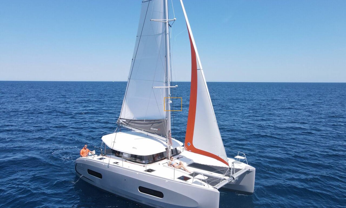 Ibiza Island Boat Rental | Sun-Kissed Sailing Adventure in the Majestic Islas Baleares
