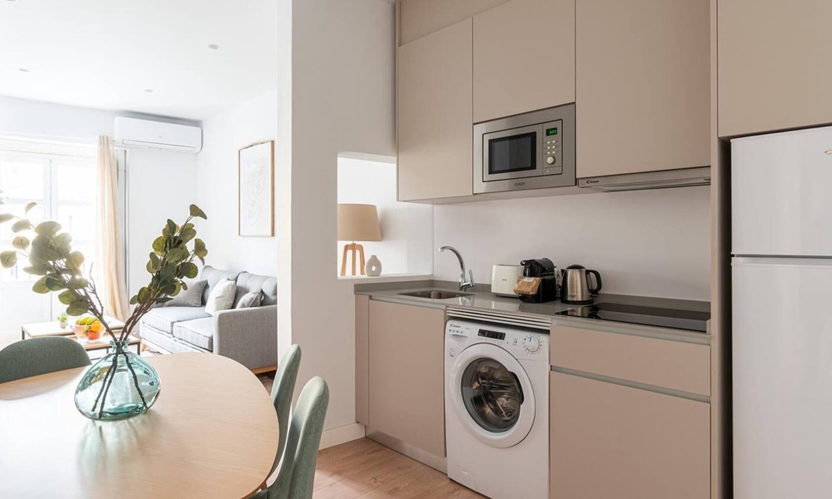 Embajadores Apartment | Tirso de Molina - 1 Bedroom