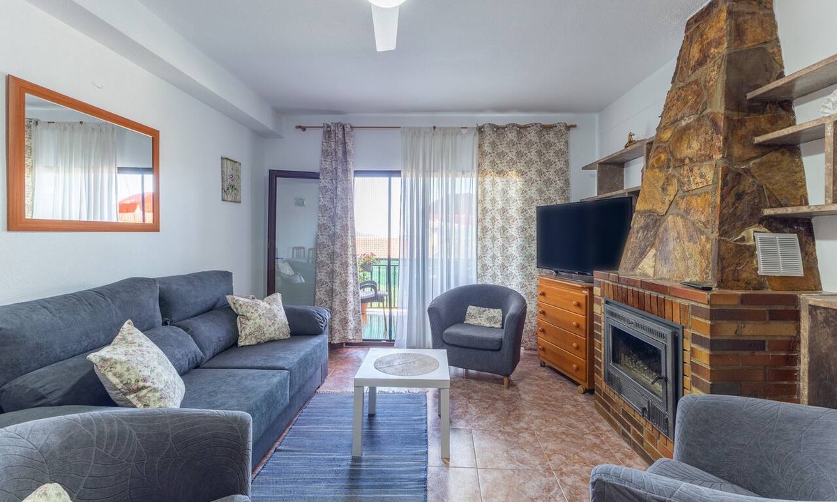 Valdemanco House | Vacation Home 'Vivienda Turística El Laurel' with Mountain Views, Private Terrace & Wi-Fi