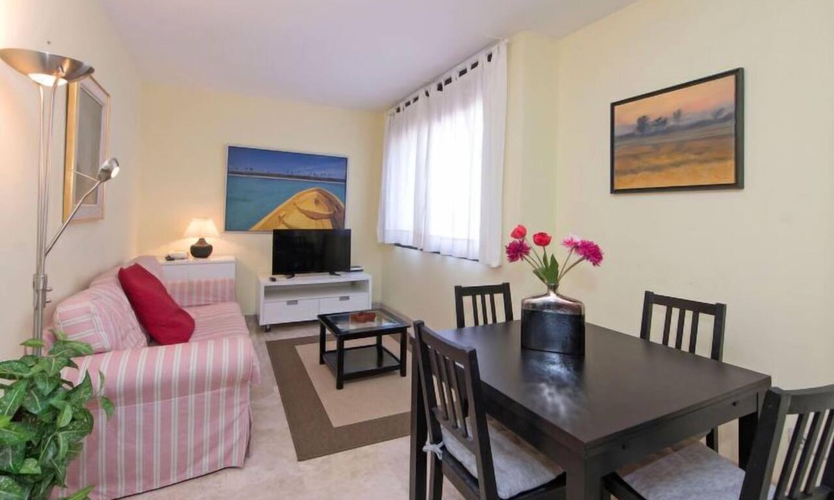 La Vila Olimpica del Poblenou Apartment | Vila Olímpica: Sant Martí - Sardenya by Interhome