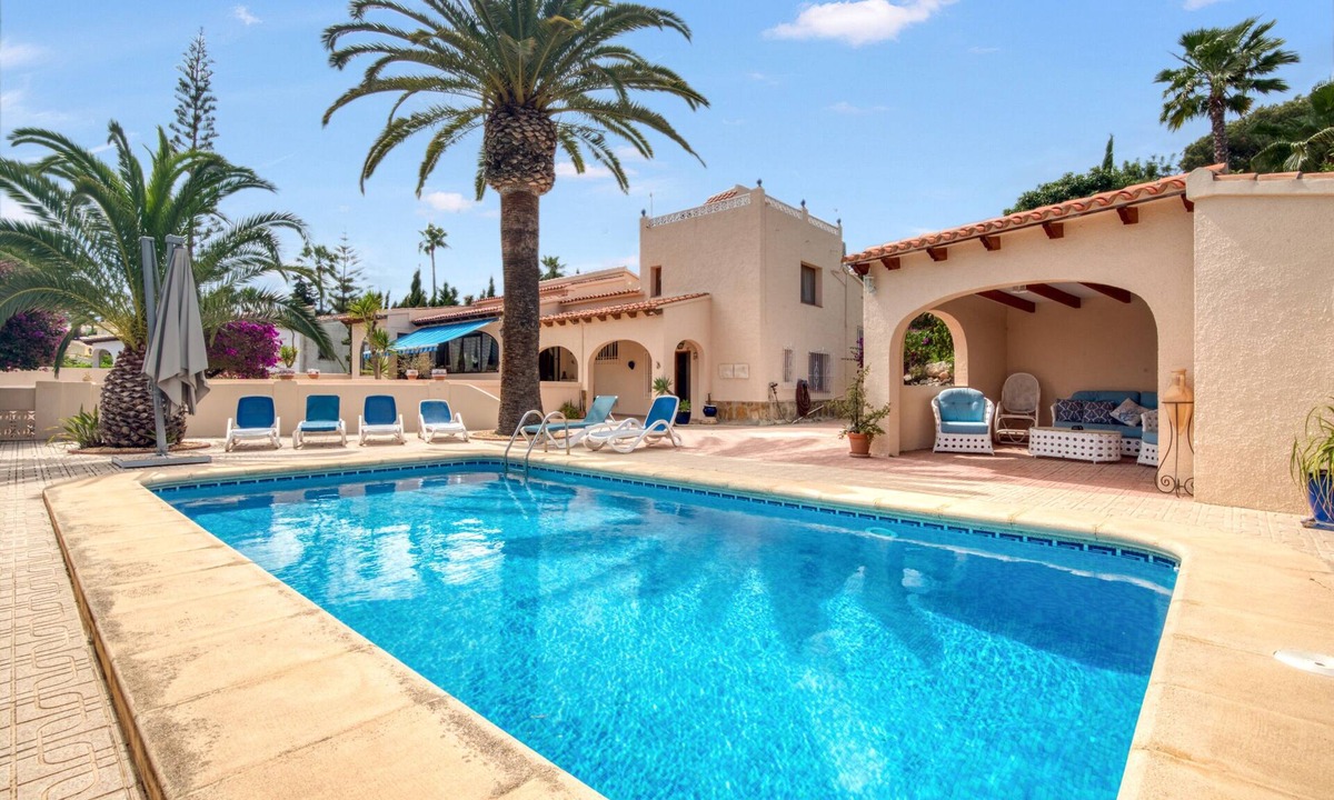 Benimeit Villa | Villa "Shalimar" in Moraira with Pool & Wi-Fi
