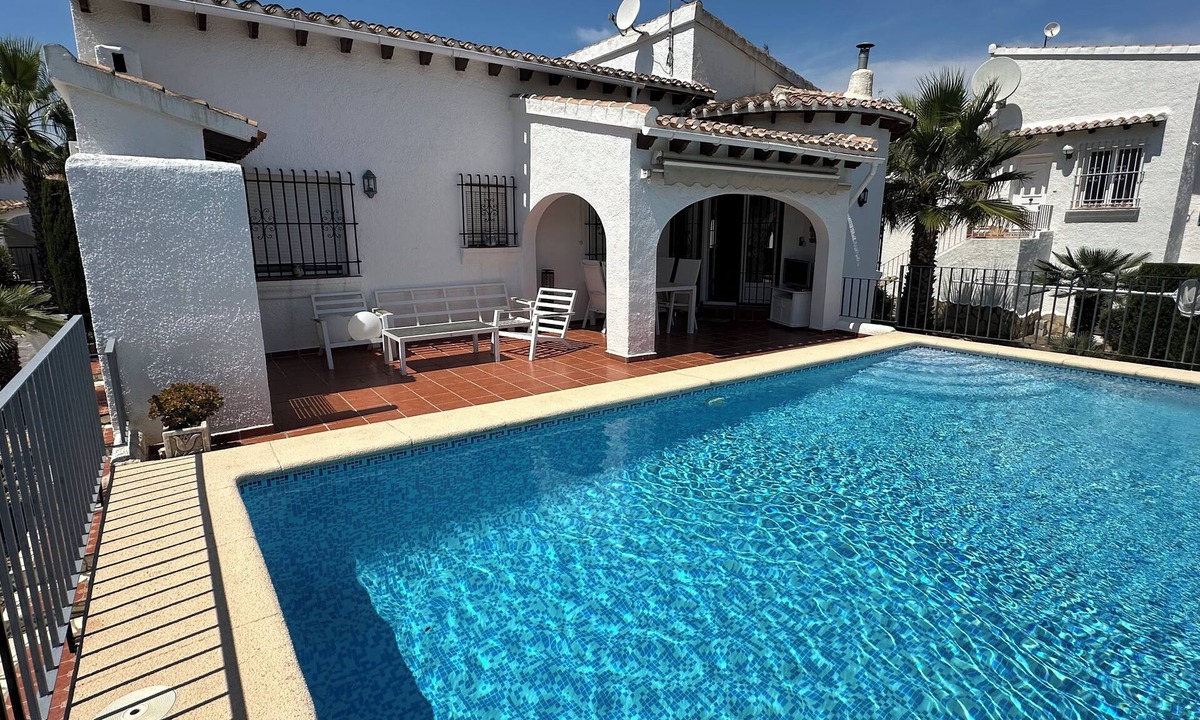Monte Pego House | Villa with WLAN, 2 bedrooms, 2 bathrooms, 2 x air conditioning, private pool.