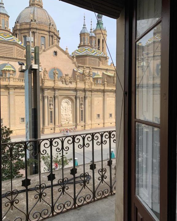 Zaragoza Old Town Apartment | VTZ El Balcón a la Basílica V - vistas inmejorables a la Basílica del Pilar!