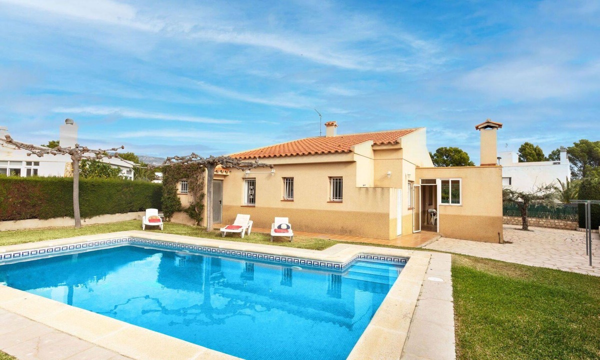 Calafat Villa | Wonderful private villa for 8 guests with private pool, A/C, WIFI, TV, patio and pets allowed