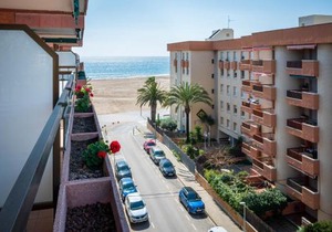 AT139 Els Pins, 1ra línea de la playa, piscina, airco,
