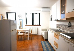 M195 - Marcelli, three-room apartment with terrace 200m from the sea in Marcelli
