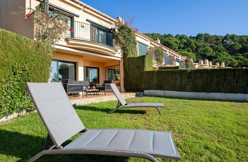 Llafranc Villa | 1SB 01 - Beautiful house with private garden and communal pool near the beach of Llafranc
