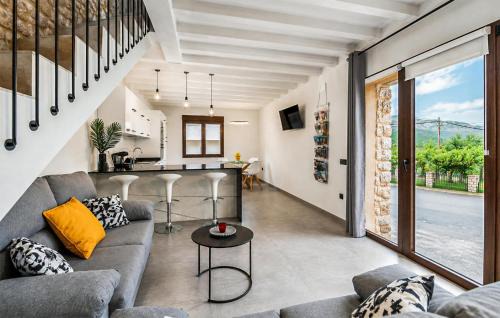 Vilar de Canes House | 3 Bedroom Awesome Home In Vilar De Canes
