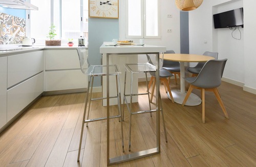 Cuatro Caminos Apartment | 3 Bedrooms + 2 Bathrooms and studio with breakfast kitchen in the heart of Madrid