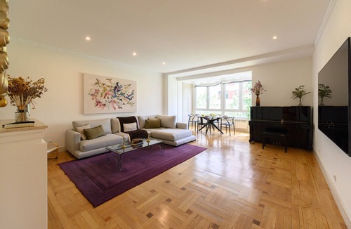 Cuatro Caminos Apartment | 3 Bedrooms + 2 Bathrooms and studio with breakfast kitchen in the heart of Madrid
