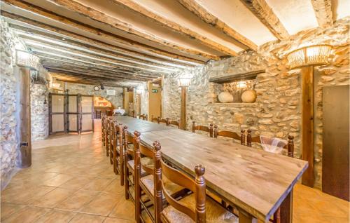 Les Coves de Vinroma House | 5 Bedroom Cozy Home In Les Coves De Vinromá