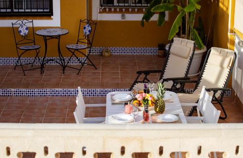 Els Arenals del Sol Apartment | 5 min walk to the beach Spacious terrace