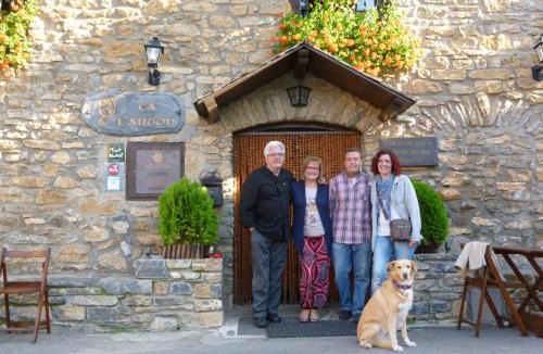 Pujal Hostel | Alberg Rural Ca l'Anton