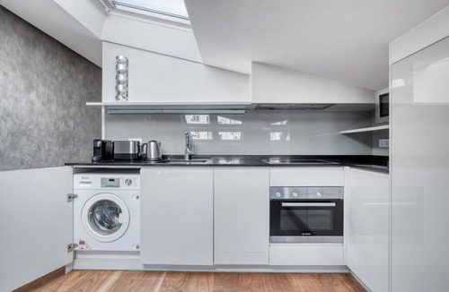 Chueca Apartment | Amazing Chueca 2BR Penthouse, nr city center, by Blueground