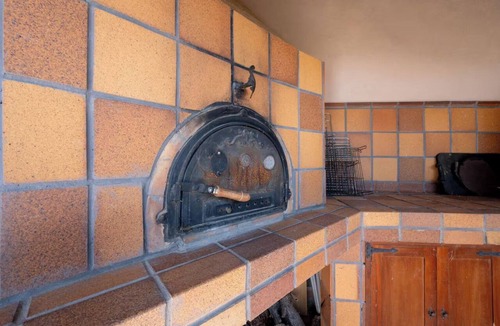 Barca Cottage | ANCLA Country House: Ideal for families, with a barbecue, outdoor space, and a game room
