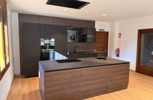 Santa Liestra y San Quilez Apartment | Apartment 2 bedrooms and 2 bathrooms. Up to 6p. AT 7