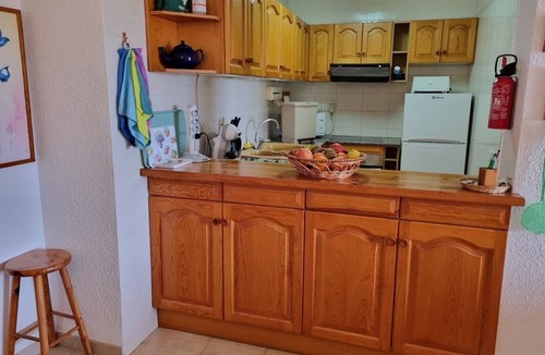 Cap Roig Apartment | APART. SLEEPS 6 -SUPER FAST FREE WIFI - 200mts from Golden Beach. HUTTE-002428