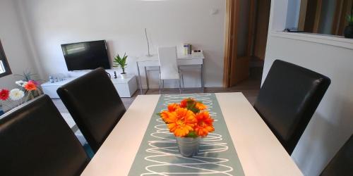 Fuenmayor Apartment | Apartamento ENTREVIÑAS en el corazón de La Rioja