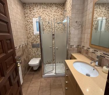 El Roc de Sant Gaieta Apartment | Apartamento familiar en Roc de Sant Gaieta, Roda de Bara