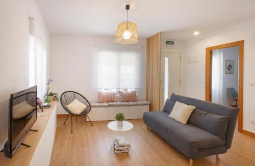 Arroniz Apartment | Apartamento turístico Ana, con garaje y bonitas vistas
