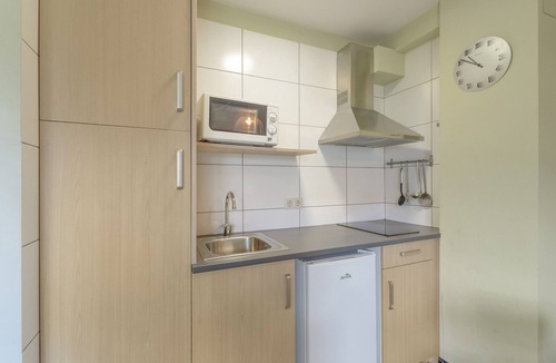 Sant Llorenc de Morunys Apartment | Apartment 'Vall' with Mountain View, Shared Garden and Wi-Fi
