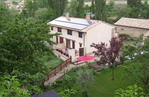 Biel Apartment | Apartment 'Boj' with Mountain View, Shared Terrace and Wi-Fi