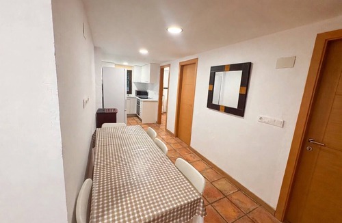 El Pla de Manlleu Apartment | Apartment 'Ca La Selma' with Balcony and Wi-Fi