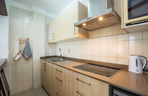 Cala Figuera Apartment | Apartment 'Cala Figuera 1b' with Sea View, Wi-Fi and Air Conditioning