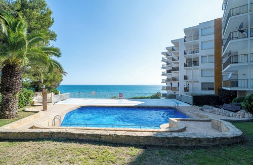 Cap de Salou Apartment | Apartment 'Cap Salou' with Sea View, Private Pool, Air Conditioning and Wi-Fi