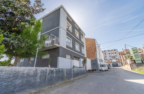 Alfarras Apartment | Apartment 'Casa Francisco y Carmen' with Mountain Views, Wi-Fi and Air Conditioning