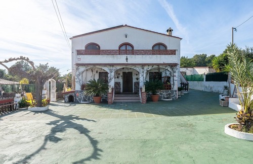 Ardenya Apartment | Apartment 'Josefina y Tomas' with Sea Views, Wi-Fi
