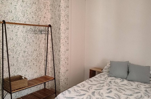 Murcia Apartment | Apartment 'Las Flores 2' with Wi-Fi and Air Conditioning