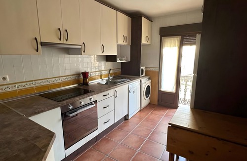 Riaza House | Apartment on Riaza’s Plaza Mayor with Balcony and Church Views