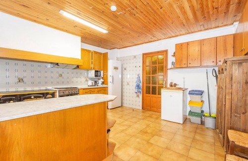 Gargalla House | Apartment 'Sant Grau I' with Mountain Views, Shared Pool and Wi-Fi
