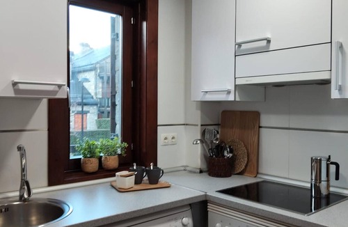 Castiello de Jaca Apartment | Apartment with Garden and Parking in Castiello de Jaca