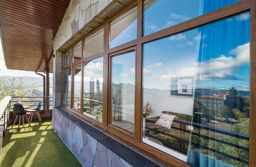 Ampuero Apartment | Apartment with Mountain Views, Balcony and Wi-Fi