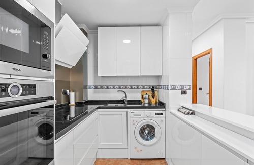 Torrevieja Resort | Apartment 'Zoa' with Balcony and Air Conditioning