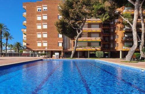 Torredembarra Apartment | AT139 Els Pins, 1ra línea de la playa, piscina, airco,