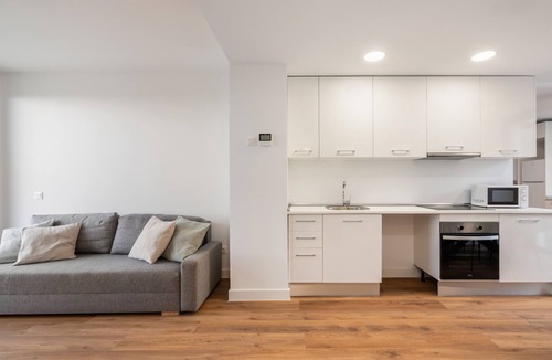 San Sebastian de los Reyes Apartment | atico con terraza The Kings Residence: Business Ready alquiler temporal