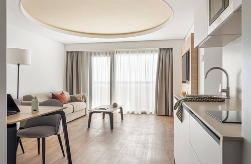 Benimamet Hotel | B48 Valencia Feria