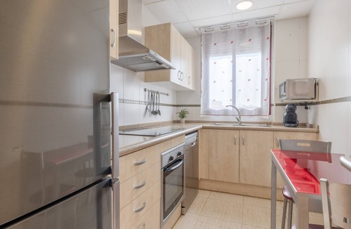 L'Aldea Apartment | 'Bapu' Apartment with Balcony and Wi-Fi