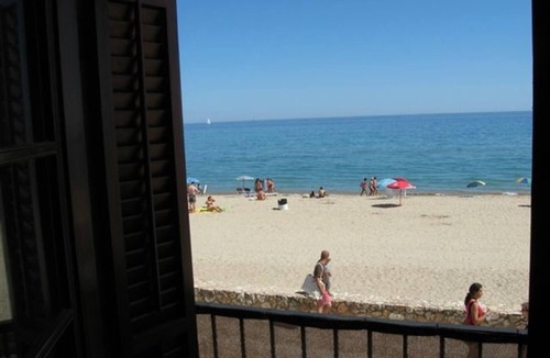Altafulla House | Baywatch Penthouse with Sea Views, Balcony and Wi-Fi
