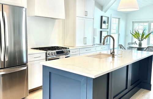 Lily Dale Cottage | Blue Canoe-Upscale Lake Cottage-Chautauqua-Lilydale-Luxury on the Lake
