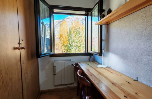 Taull Apartment | Bright apartment with garden Besiberri 6