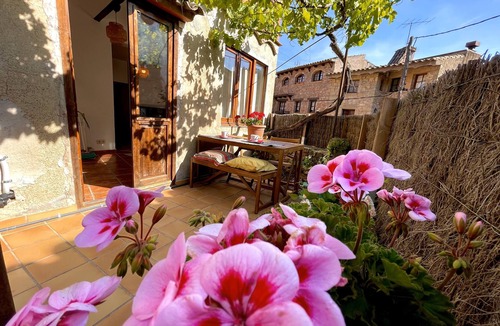Mura Cottage | Ca la Neus. Rural House (4-8 people) In Mura, Parc Natural de Sant Llorenç.