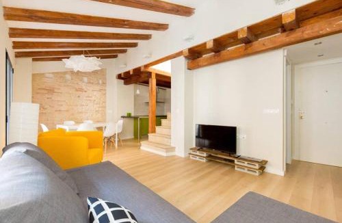 San Pablo Apartment | CA3 - Duplex de dos dormitorios en el Centro Histórico con garaje